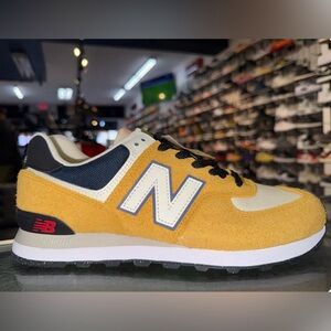 Size 10 - New Balance 574 Yellow Grey